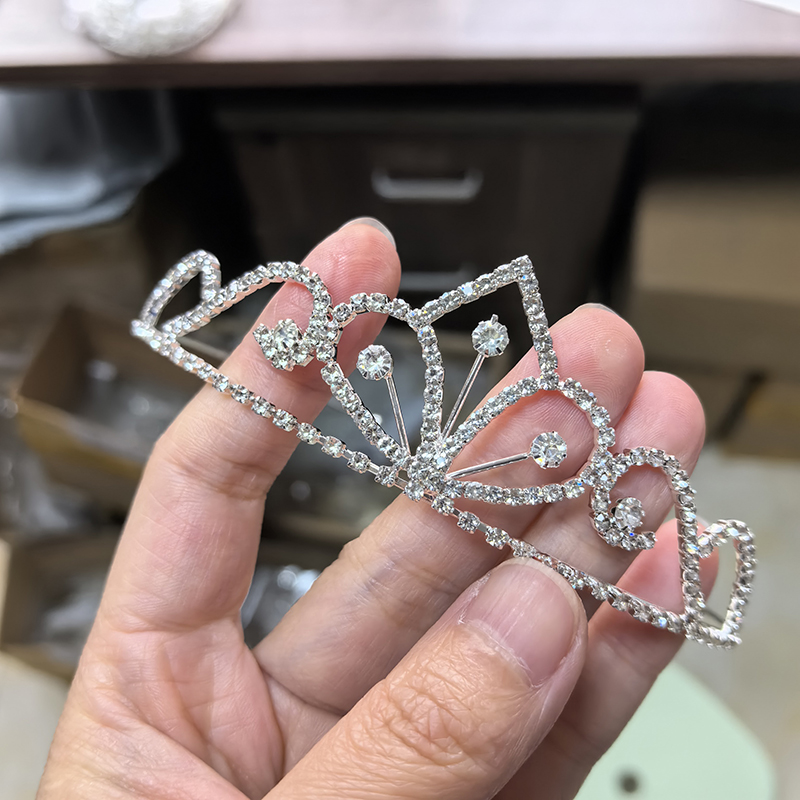 Zilverkleurige strass bruidskr - Wedding Shop recensie en prijs